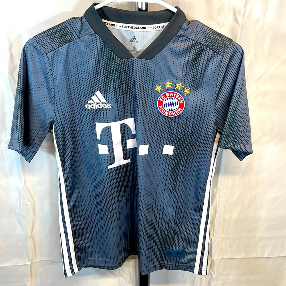 Adidas FC Bayern Munchen Futbol Jersey